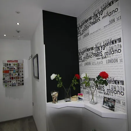 Guest house Mh Fuencarral 5*