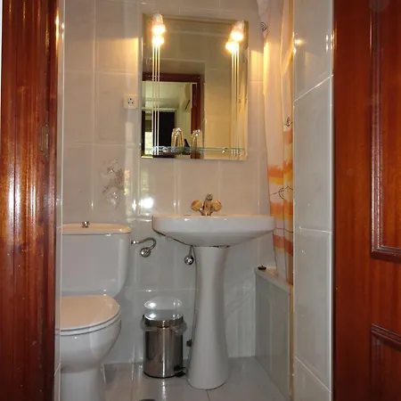 Guest house Fuencarral Kryse&breogan 2*
