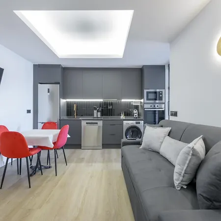 Апартаменты Gran Via Capitals By Monaro***** *