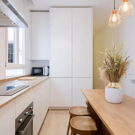 Lejlighed Chueca Hortaleza 12pax 5 Bedrooms 5 Baths