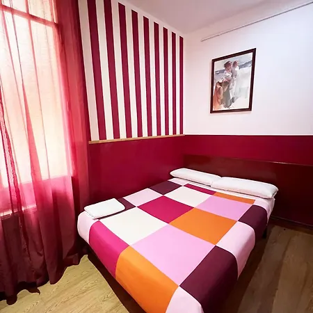 La Casa De La Plaza *