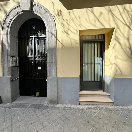 En Embajadores * Madrid