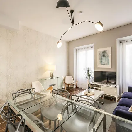 Luxury In Puerta Del Sol Madrid