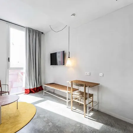 Gasthof Live Coworking - Self Service - Madrid