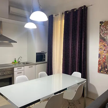 Pensionat Sixrooms Plaza Mayor 4*