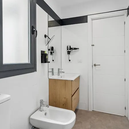 Limehome Calle De La Paloma Madrid