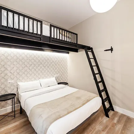 Spacious 3 Bedroom In Centro *