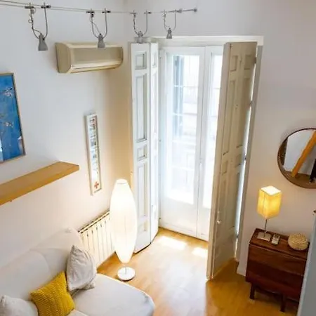 Beautiful In Malasana For 3 Pax - Ferrer Apartment *