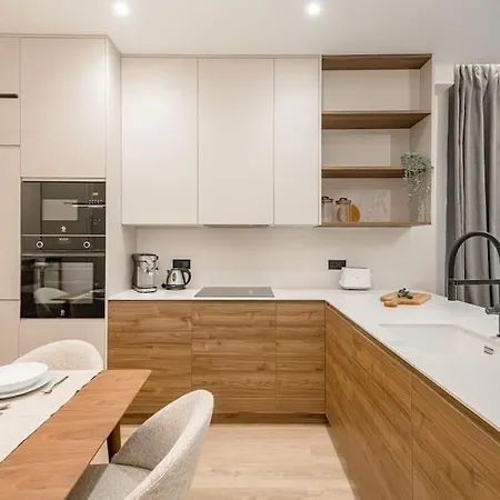 Centro Xv Calle Montera 3br 3bh * Madrid