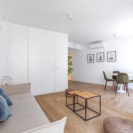 Caterina Cuzco Apartment Madrid