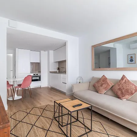 Caterina Cuzco Apartment Madrid