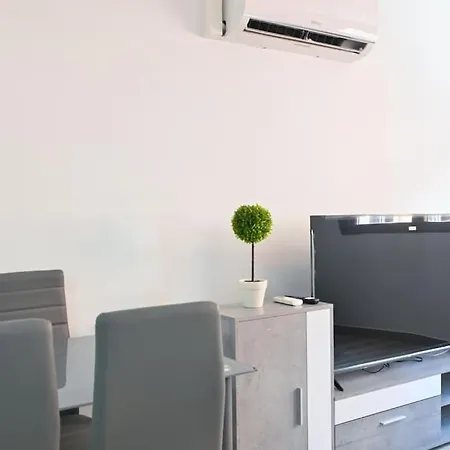 For Acogedor Temporal De Un En Chamartin Mma322b Apartment *