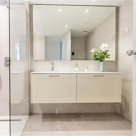 Penthouse Private Jacuzzi Castellana