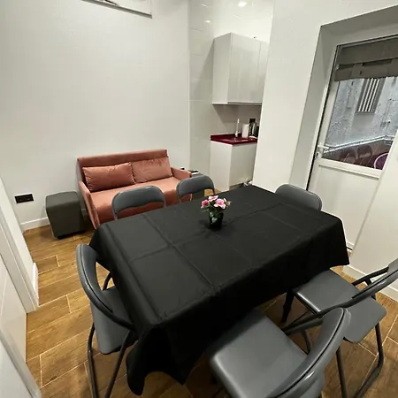 Apartamento Pink Gran Via Madrid
