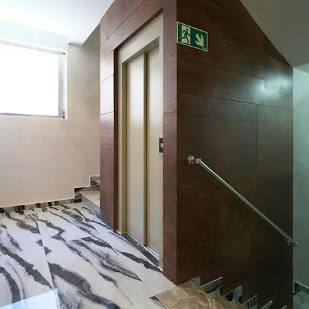 Menoir Dorsett Usera Hotel