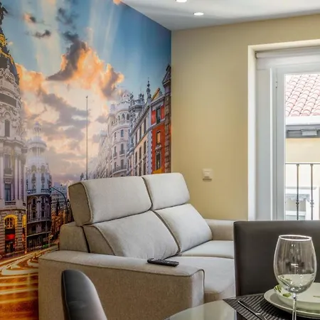 2 Bedrooms 2 Bathrooms Furnished - Malasana - Bright And Refurbished - Mintystay