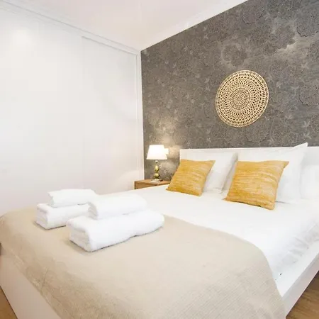 Modern And Cozy- 2 Bedrooms 2 Bathrooms- San Eugenio- Mintystay Apartment *
