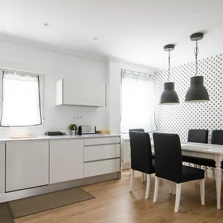Modern And Cozy- 2 Bedrooms 2 Bathrooms- San Eugenio- Mintystay Madrid