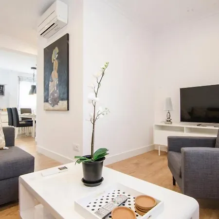 Modern And Cozy- 2 Bedrooms 2 Bathrooms- San Eugenio- Mintystay Apartment