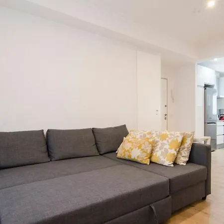 Apartment Modern And Cozy- 2 Bedrooms 2 Bathrooms- San Eugenio- Mintystay