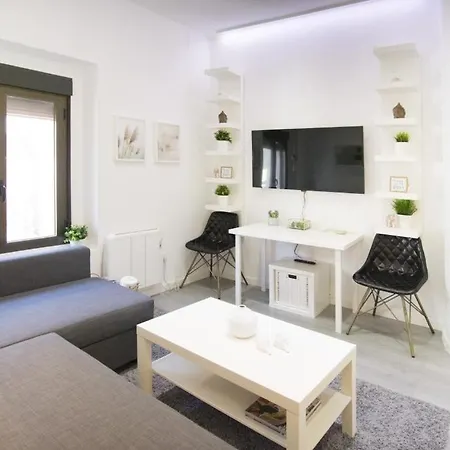 1 Bedroom 1 Bathroom- Mintystay - Plaza De San Idelfonso * Madrid
