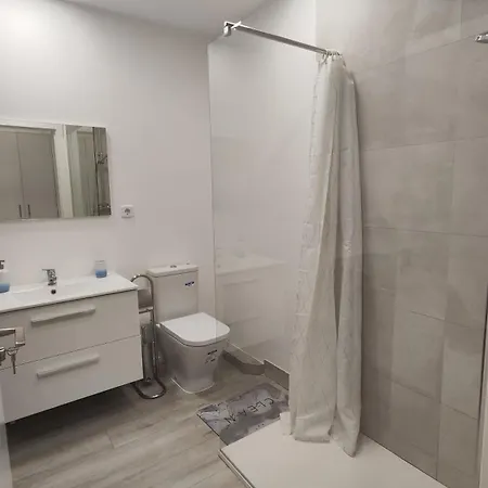 Only For Women Madrid-sol Hostal *