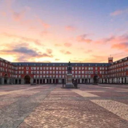Plaza Mayor Cozy Private With Ac Madrid