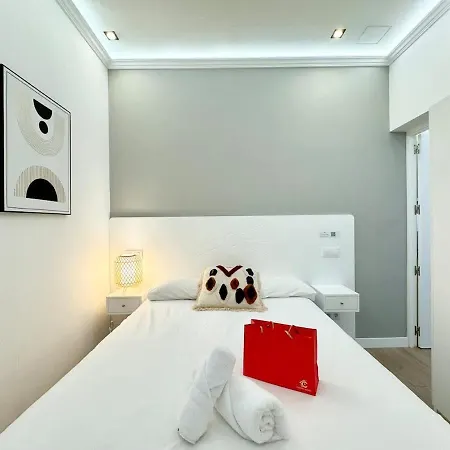 Plaza Mayor Cozy Private With Ac *