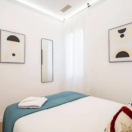 Plaza Mayor Cozy Private With Ac *