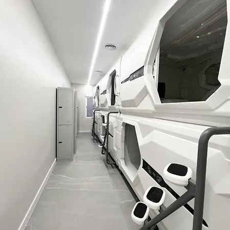 Hostel Napoles