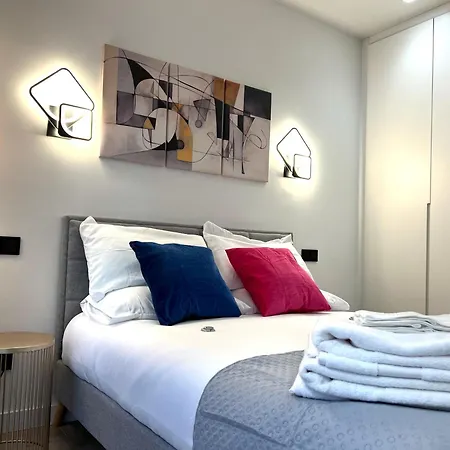 Duplex Moderno Y Acogedor Junto A Atocha *