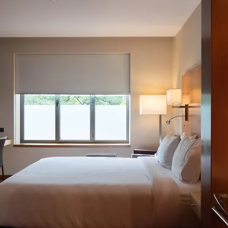 Ac Aitana By Marriott Hotel Madrid