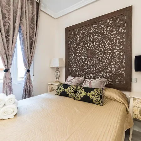 Apartment Deluxe *