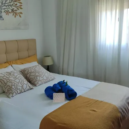 Piso Con Piscina Y Garaje En Zona Plenilunio Apartment *