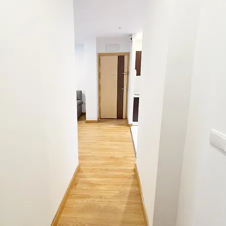 Comodas En Piso Amplio