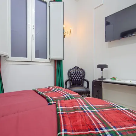 Salamanca Luxury بيت ضيافة *