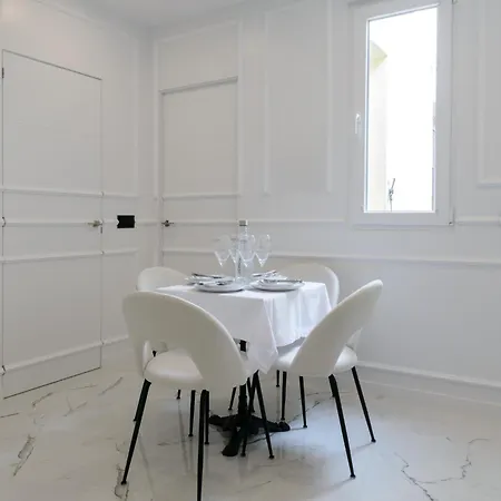 New Elegante, 2br And 1bth Madrid