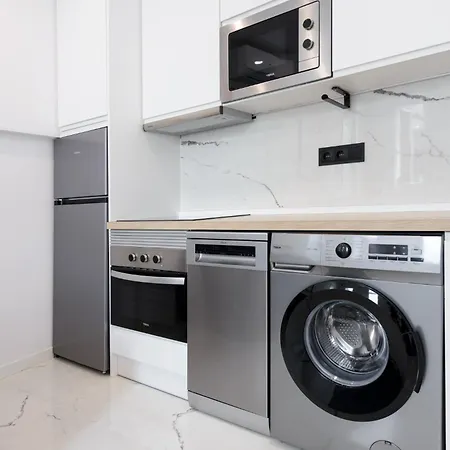 New Elegante, 2br And 1bth Apartmán *