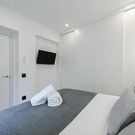 New Elegante, 2br And 1bth Apartmán *
