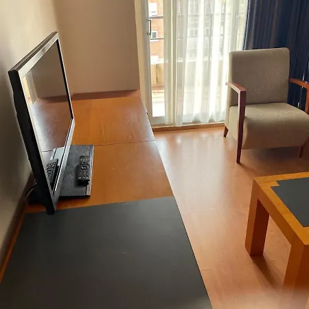 Chamartin St Calle Mauricio Legendre Apartment