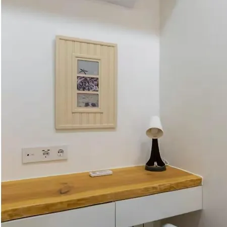 Artbel En Embajadores Apartment