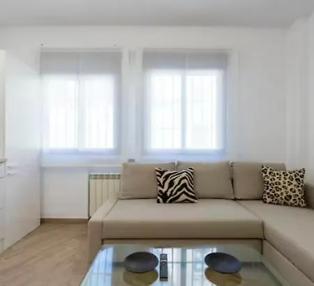 Artbel En Embajadores Apartment