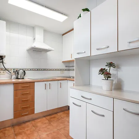 La Latina Sol. Espacioso Apartamento, 12 Pax Apartamento *