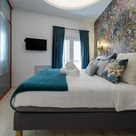 Gran Via Capitals By Monaro***** *
