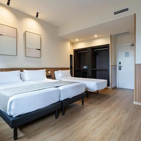 Acta Madfor Hotell