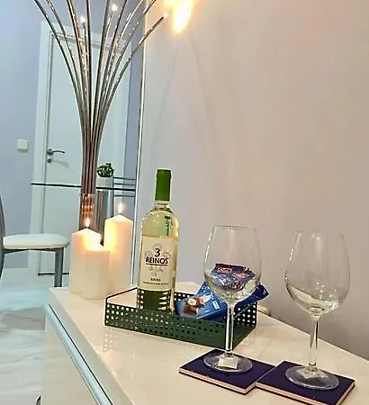 Modern Ii In דירה *