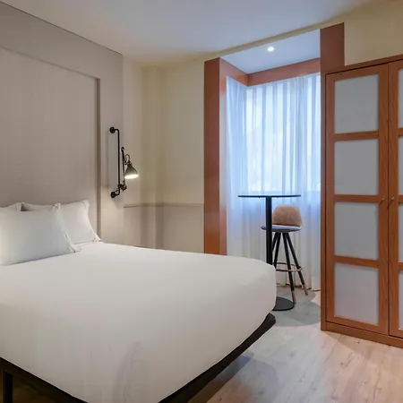 Ac Los Vascos By Marriott Hotel 3*