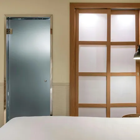 Hotel Ac Los Vascos By Marriott Madrid