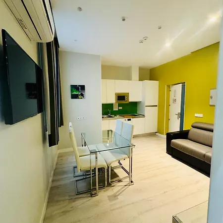 Apolo Apartamento *
