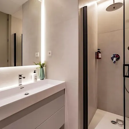 Luxury & Exclusive Salamanca 10 Pax Apartment *
